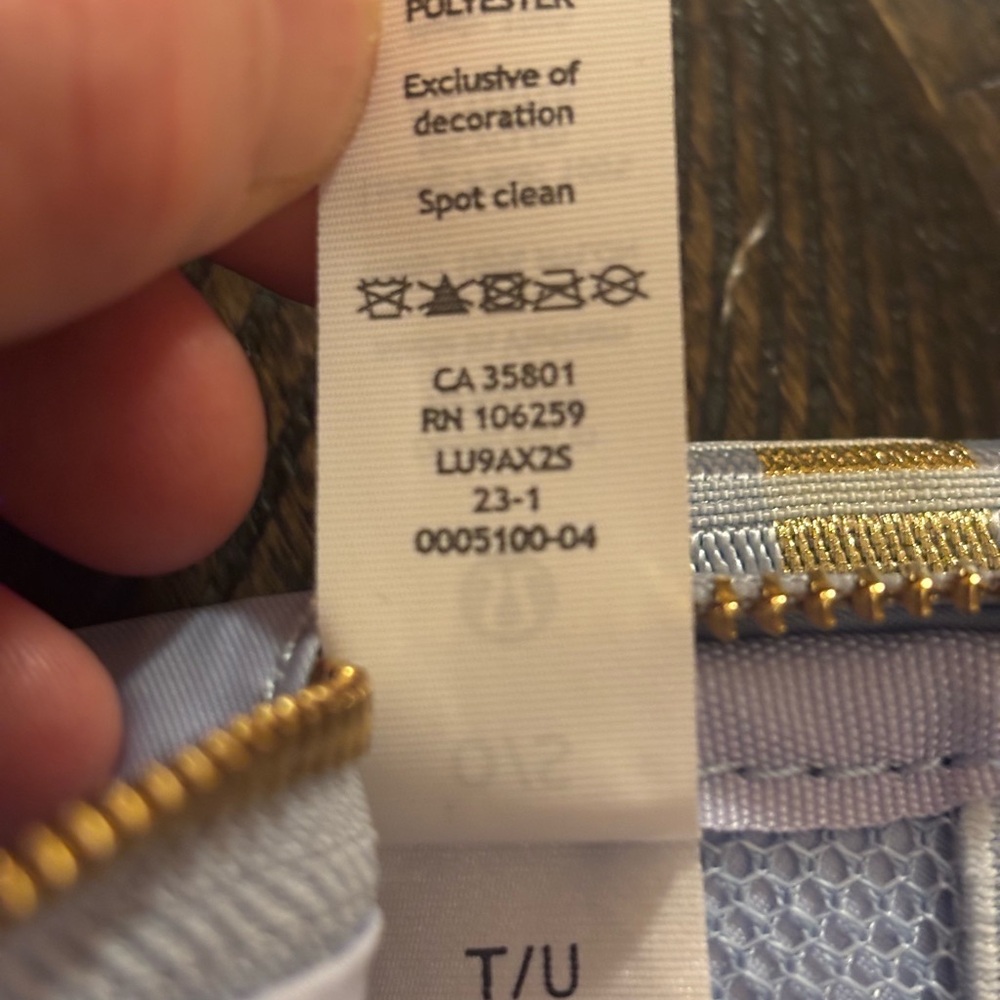 Lululemon Everywhere Belt Bag 1L Pastel Blue Gold Hardware Gold Strap NWT - Picture 12 of 14